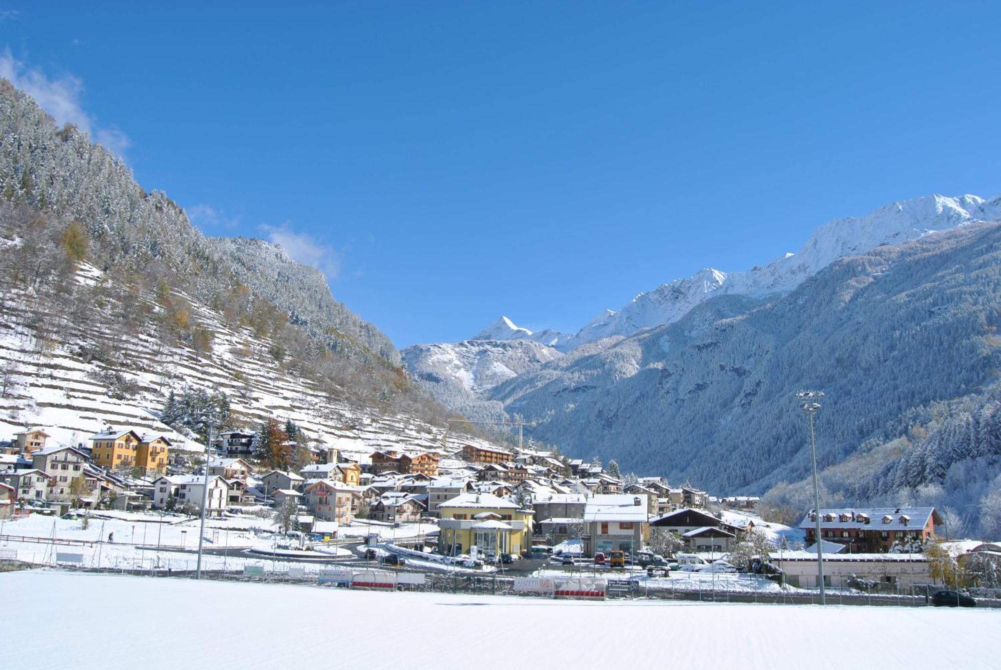 Casa Vacanza La Rocca Chiesa in Valmalenco Exterior foto