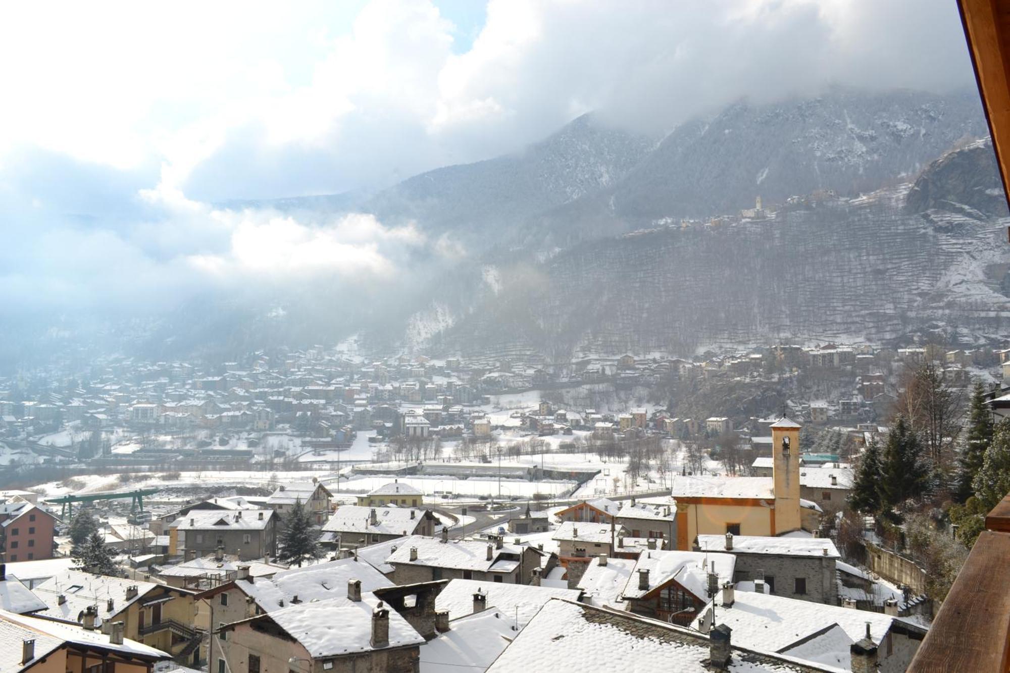 Casa Vacanza La Rocca Chiesa in Valmalenco Exterior foto
